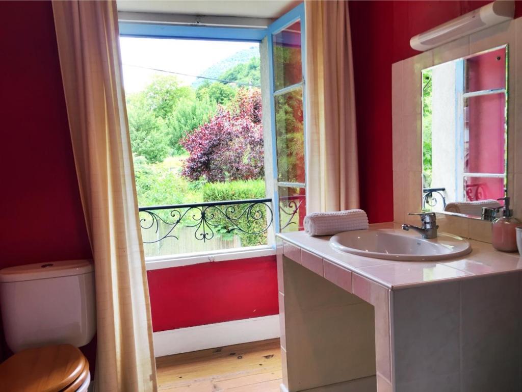 Papilio Bed and Breakfast Montauban-de-Luchon Εξωτερικό φωτογραφία